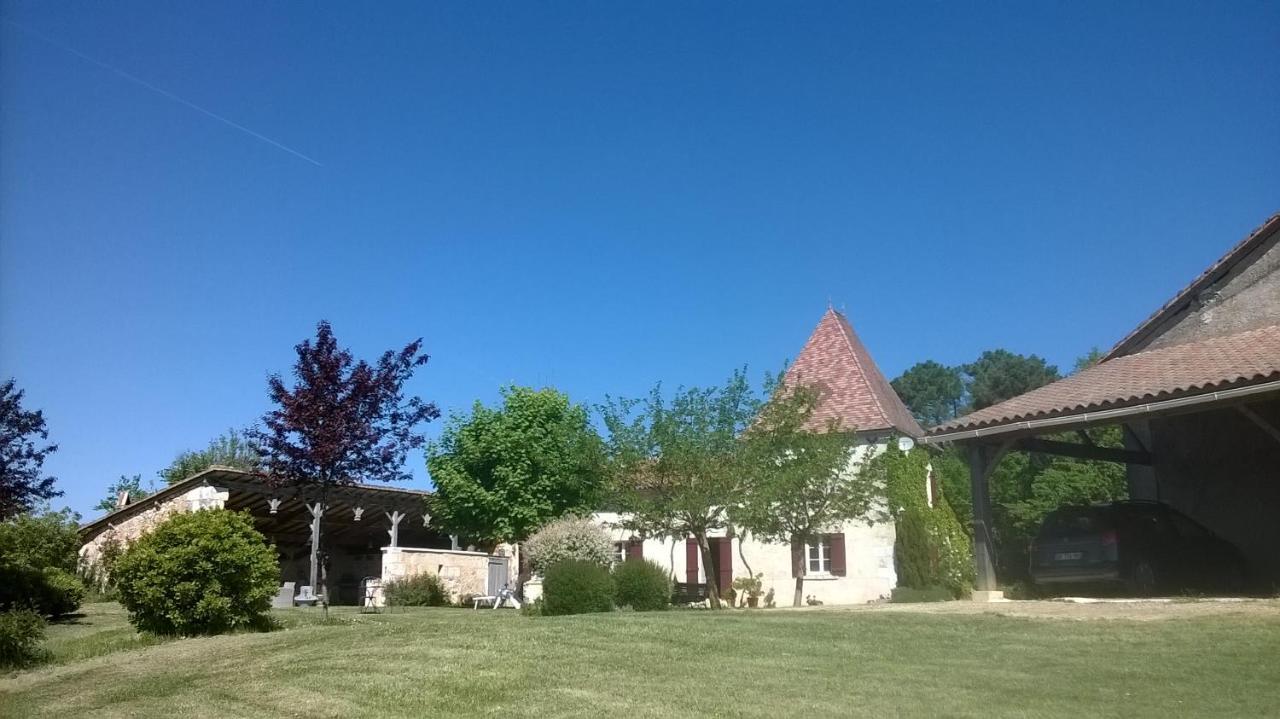 Lembaudie Saint-Privat-des-Prés Esterno foto