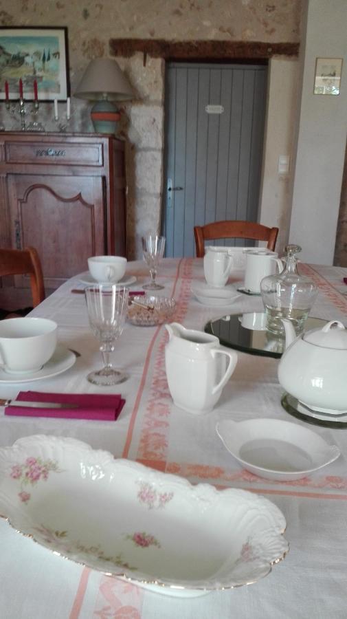 Lembaudie Saint-Privat-des-Prés Esterno foto