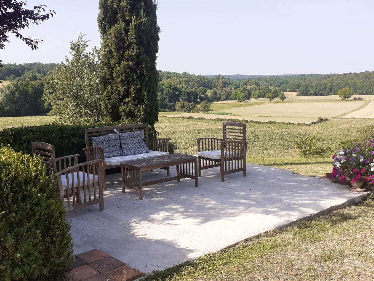 Lembaudie Saint-Privat-des-Prés Esterno foto